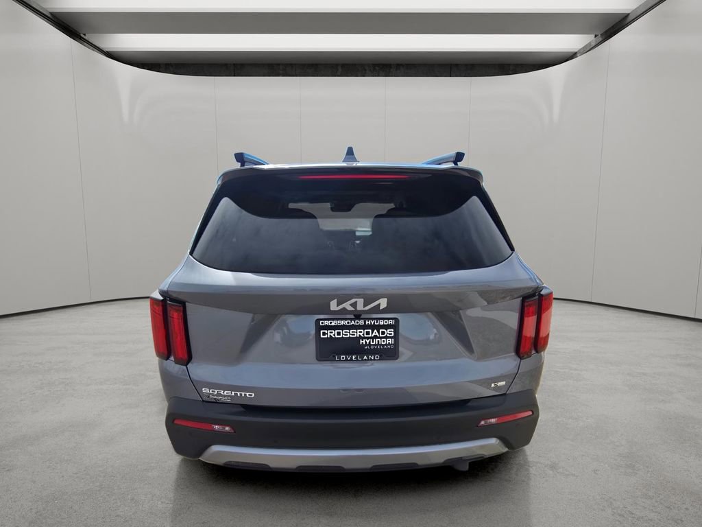 Used 2023 Kia Sorento SX Prestige image 4
