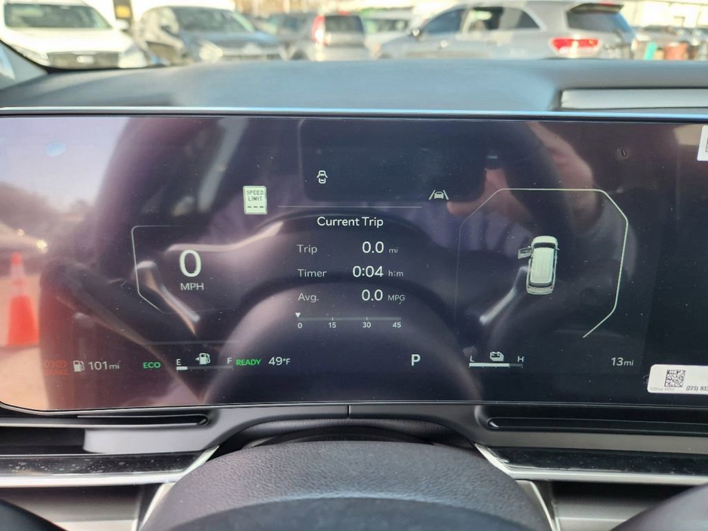 Certified 2025 Kia Carnival SX image 21