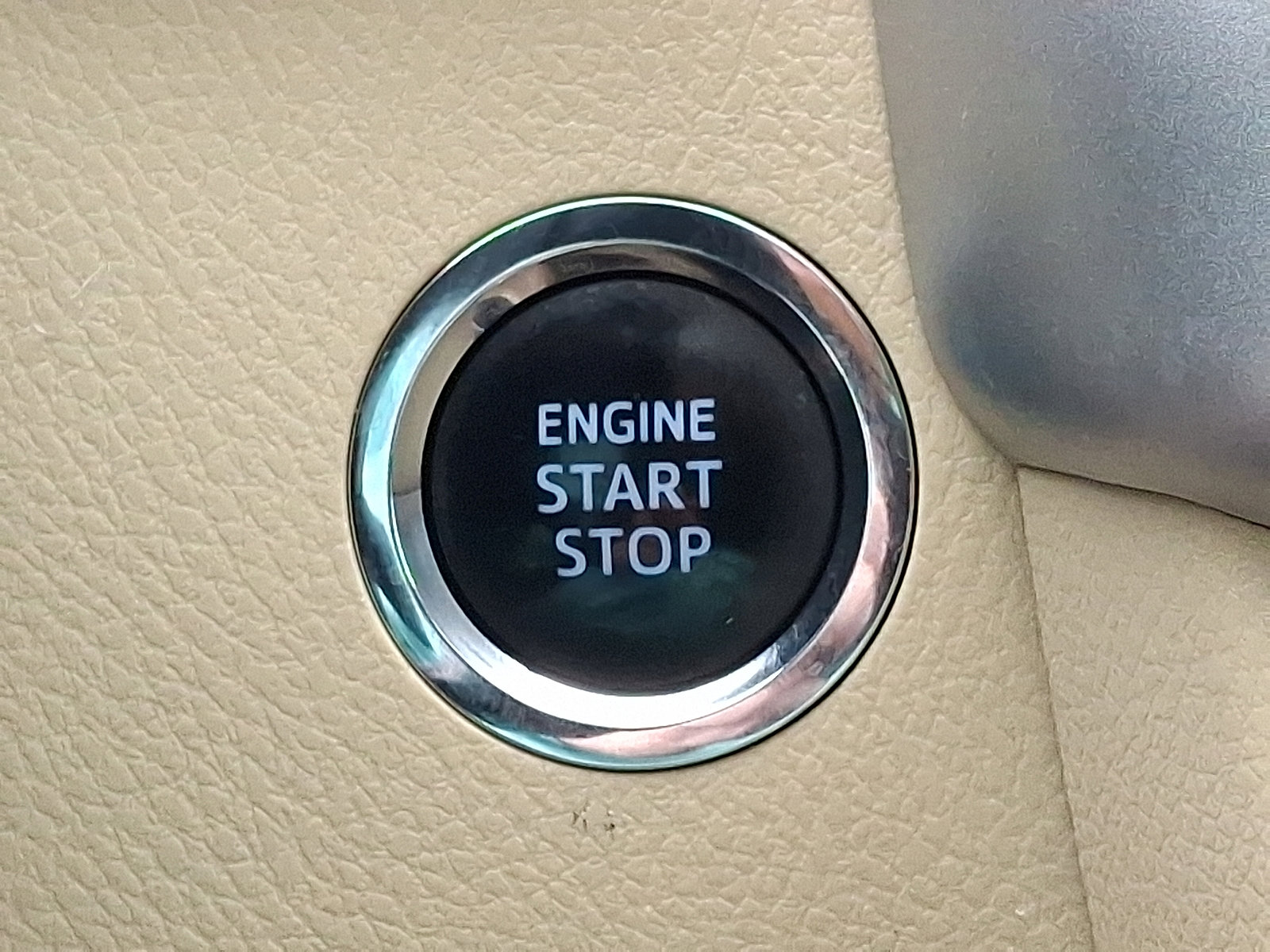 Used 2014 Toyota Highlander XLE image 26