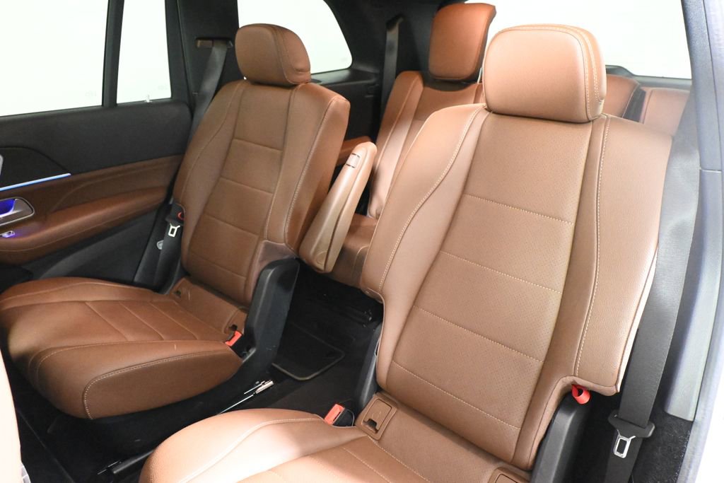 Certified 2024 Mercedes-Benz GLS 450 4MATIC image 4