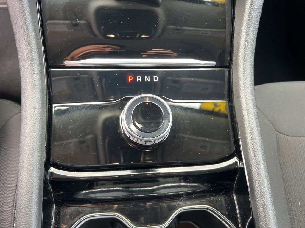 Used 2023 Jeep Grand Cherokee Laredo image 17