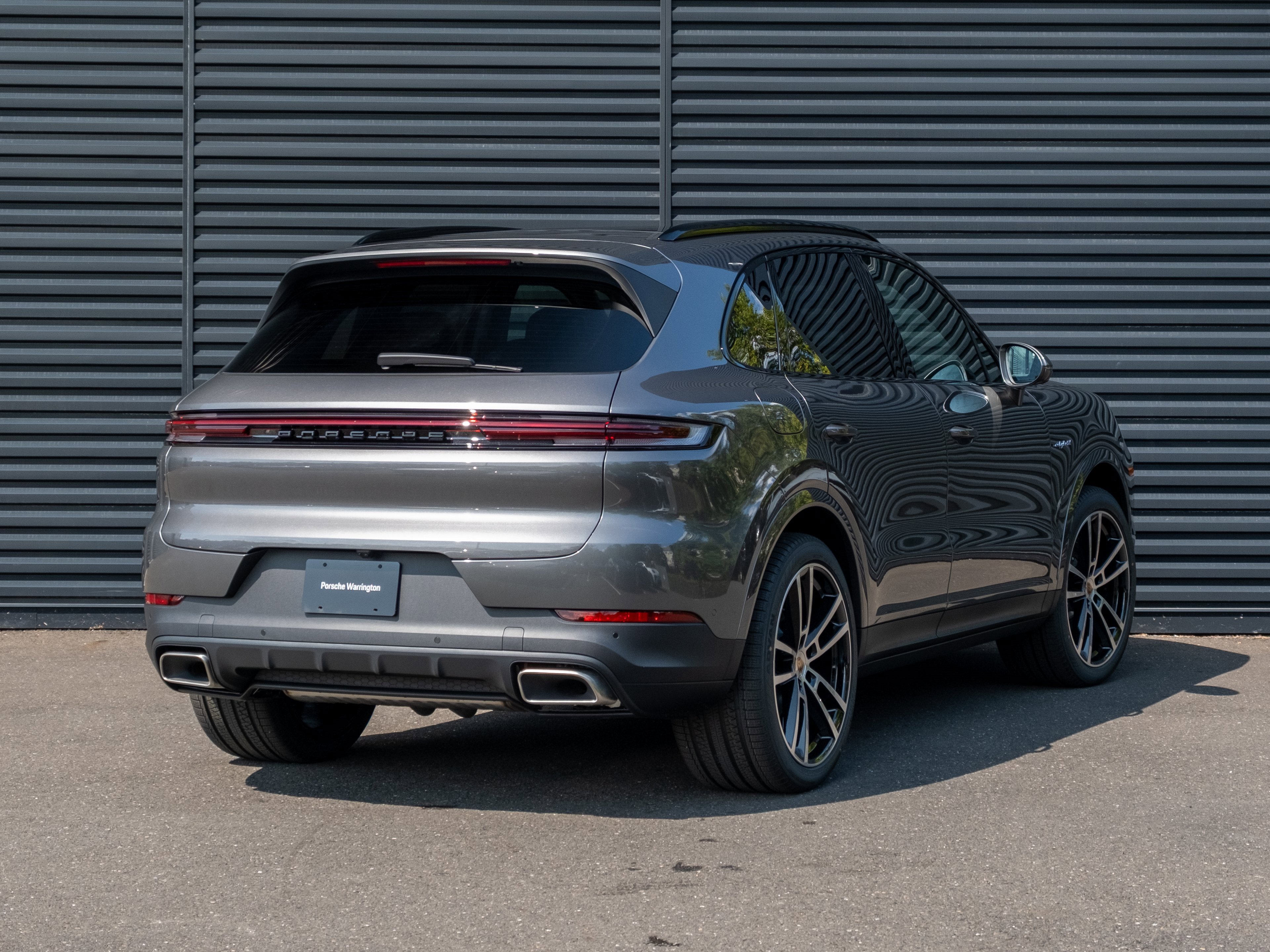 New 2026 Porsche Cayenne E-Hybrid image 8