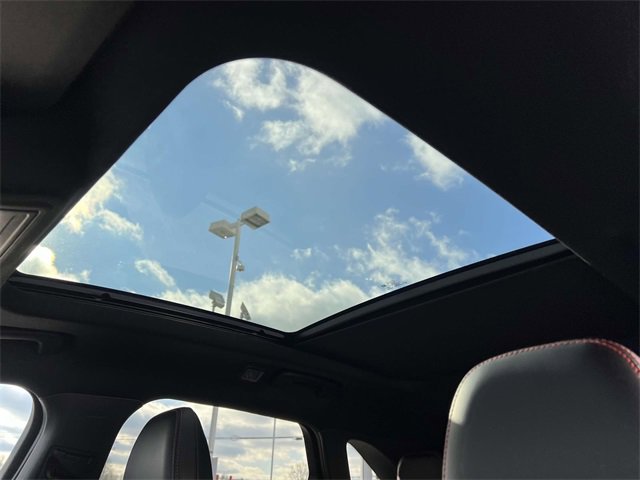 New 2025 Ford Escape ST-Line w/ Equipment Group 301A image 25