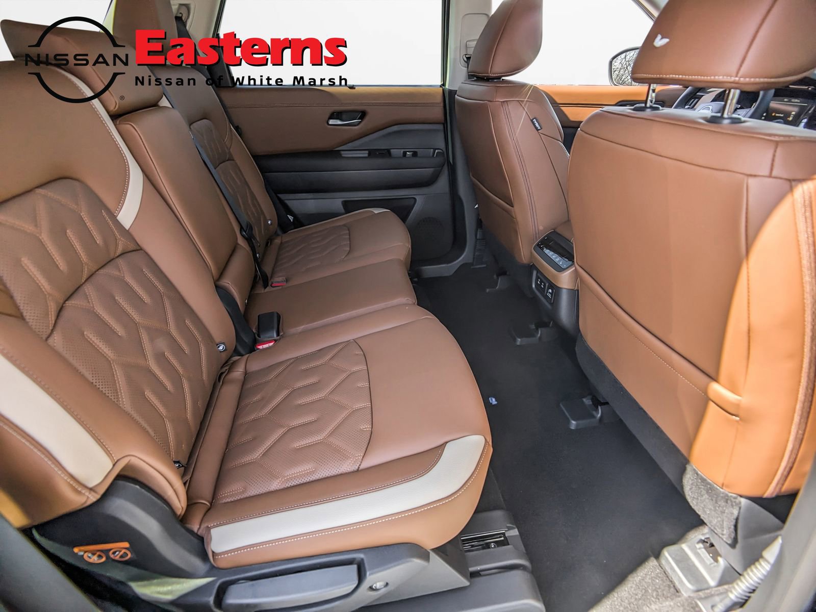 New 2026 Nissan Pathfinder Platinum image 23