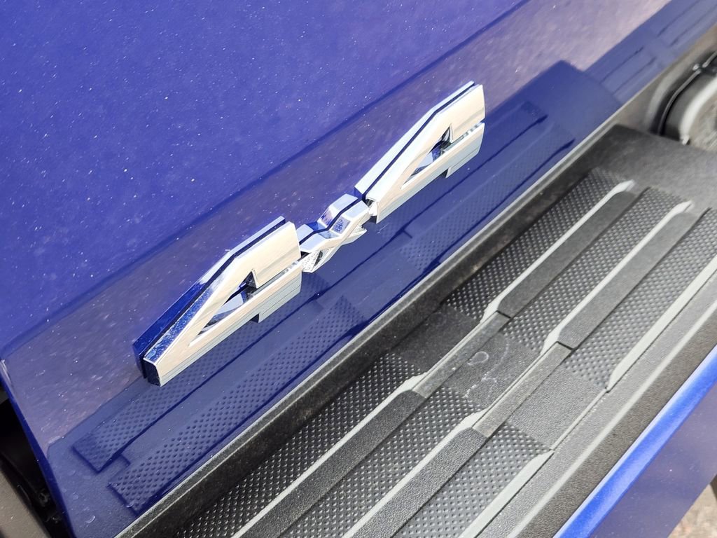 Used 2025 Toyota Tacoma SR5 image 11