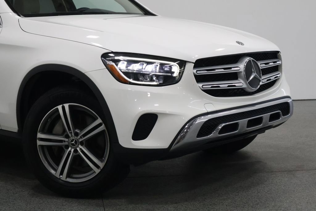 Used 2020 Mercedes-Benz GLC 300 4MATIC image 3