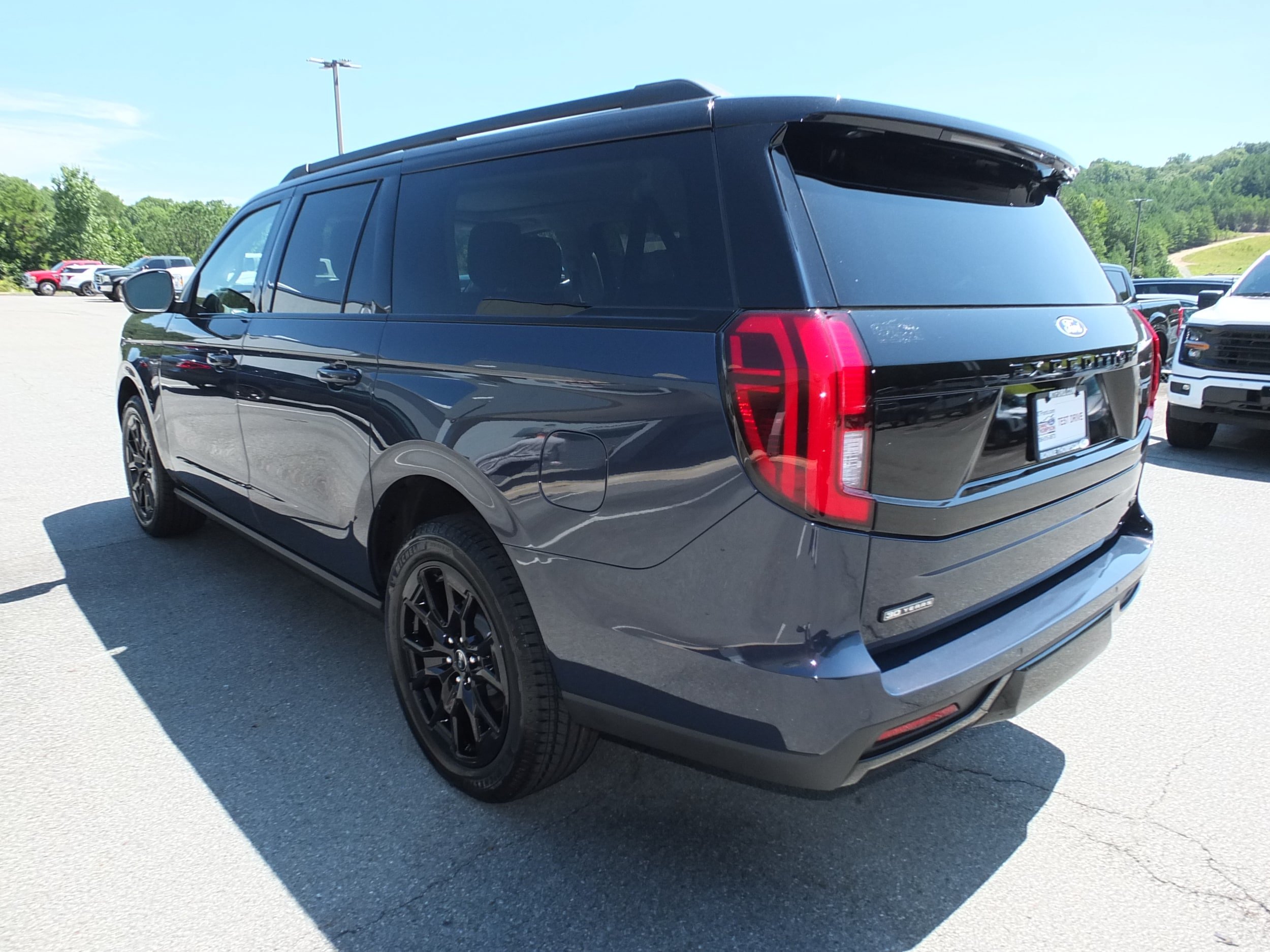 New 2027 Ford Expedition Max Platinum AWD/4WD image 5