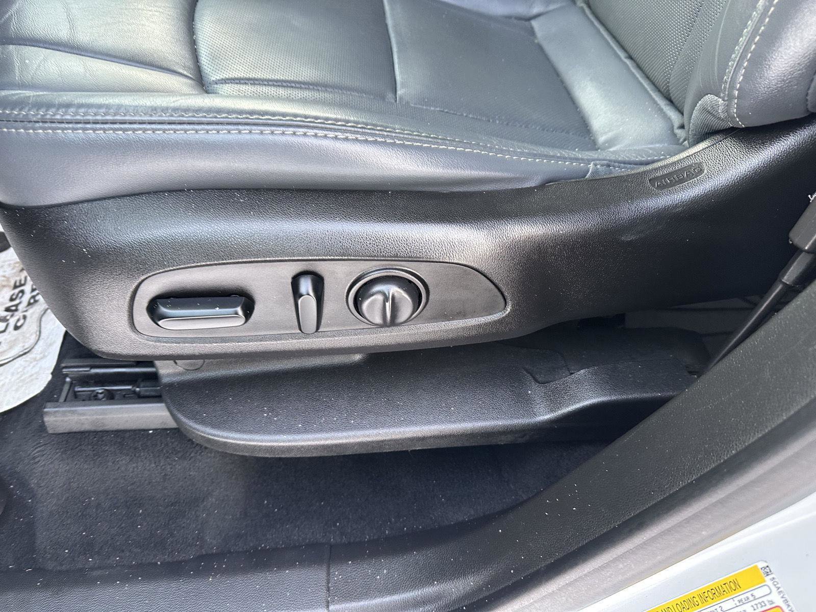 Used 2019 Buick Enclave Premium image 27