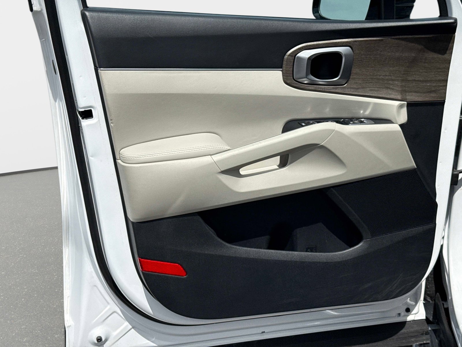 Used 2022 Kia Sorento EX w/ Panoramic Sunroof Package image 21