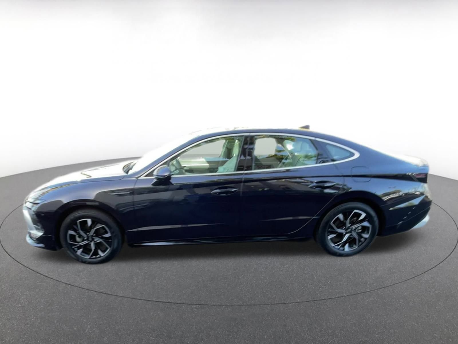 Used 2025 Hyundai Sonata SEL image 9