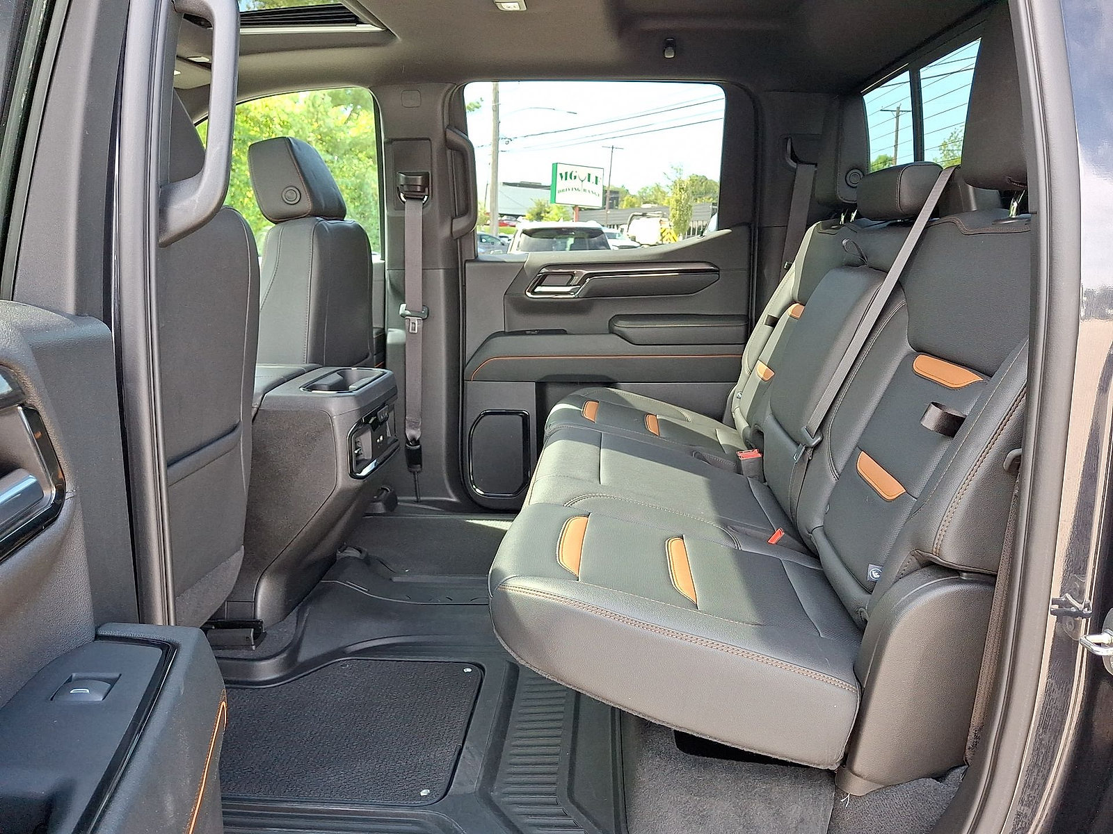 Used 2023 GMC Sierra 1500 AT4 w/ AT4 Premium Package AWD/4WD image 20
