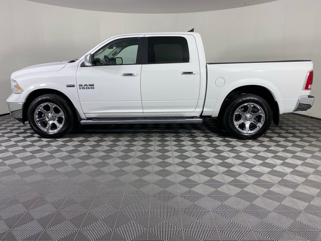 Used 2018 RAM 1500 Laramie w/ Convenience Group AWD/4WD image 6