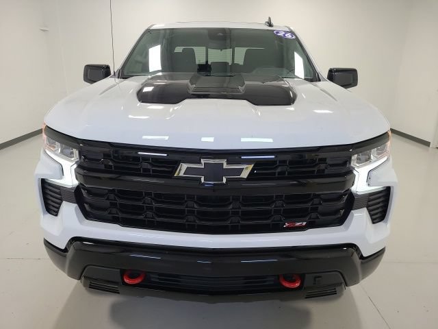 Used 2026 Chevrolet Silverado 1500 LT Trail Boss w/ Convenience Package II AWD/4WD image 2