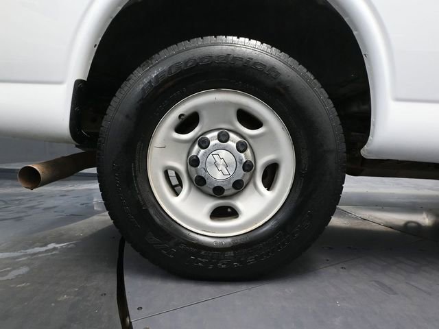 Used 2017 Chevrolet Express 3500 LT w/ LT Preferred Equipment Group image 14