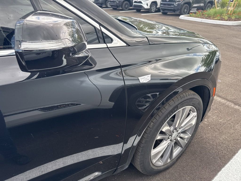 Used 2023 Cadillac XT6 Premium Luxury image 9