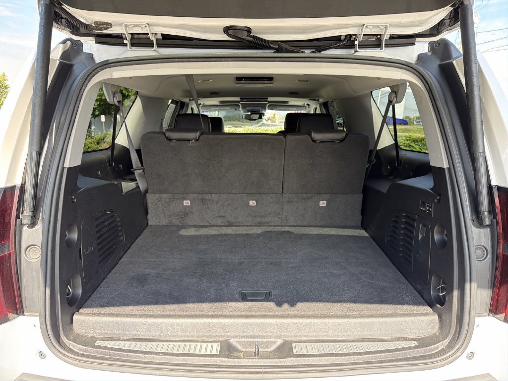 Used 2019 Chevrolet Suburban Premier AWD/4WD image 27