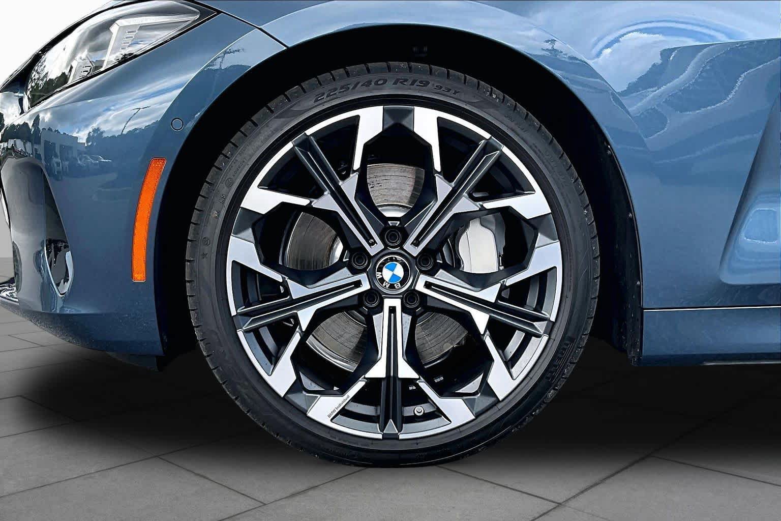 Used 2026 BMW 430i Convertible RWD image 10