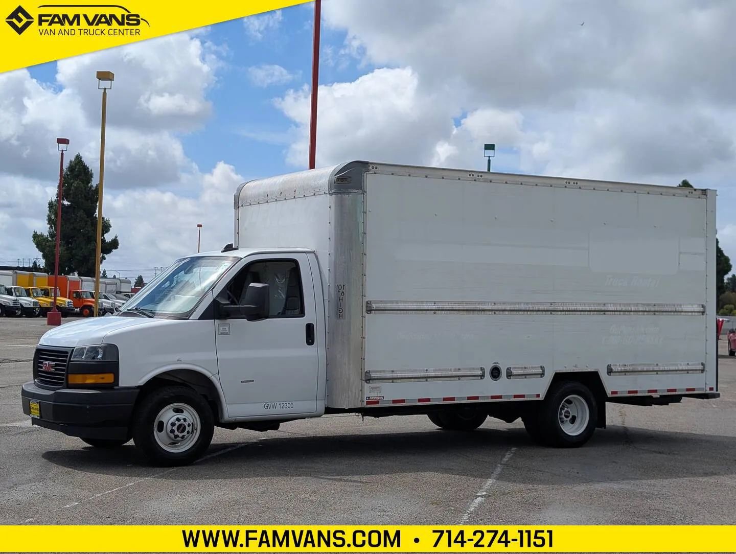 Used 2022 GMC Savana 3500 Extended w/ Power Convenience Package RWD image 3