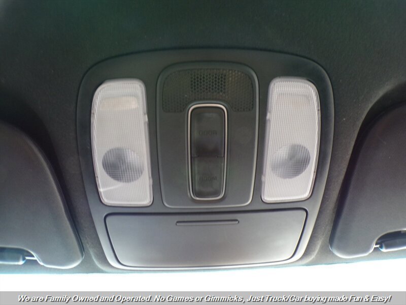 Used 2015 Kia Soul + FWD image 41