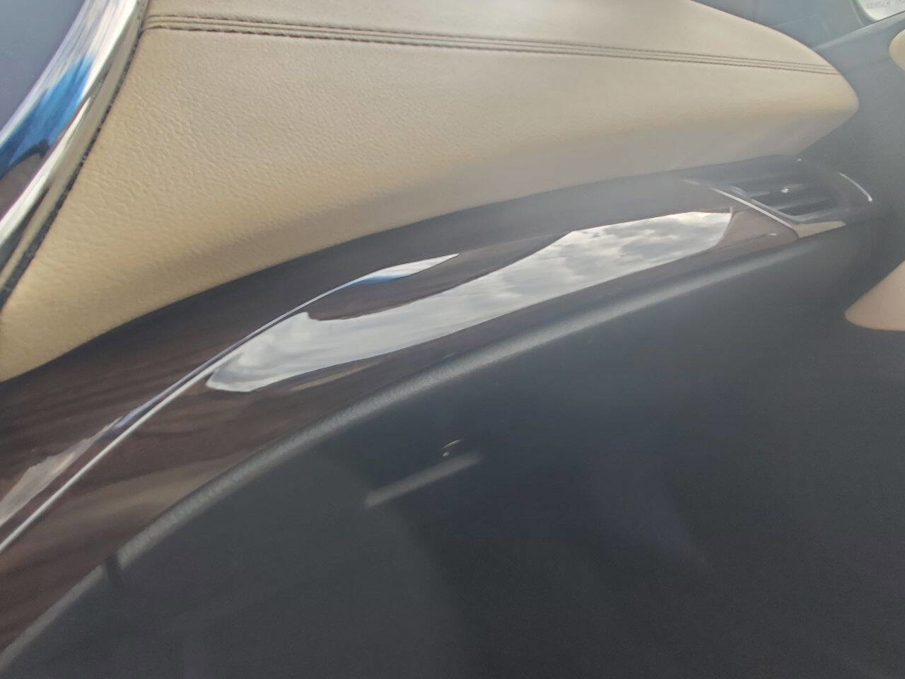 Used 2013 Toyota Avalon Limited image 22