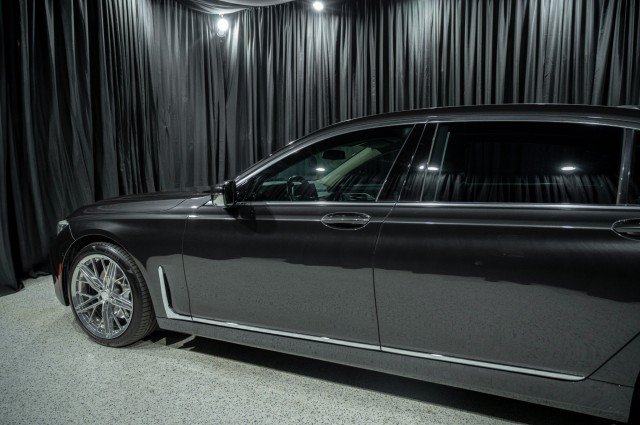 Used 2021 BMW 750i xDrive w/ Luxury Rear Seating Package AWD/4WD image 5