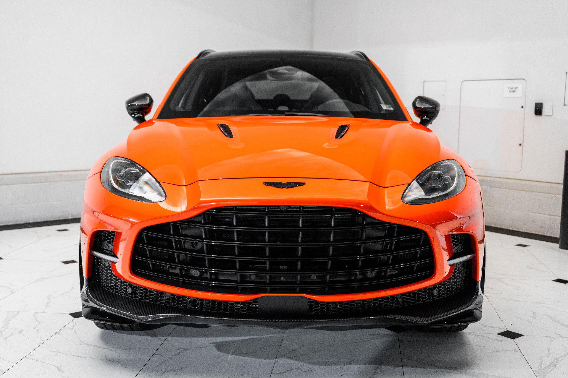 Used 2025 Aston Martin DBX 707 image 7