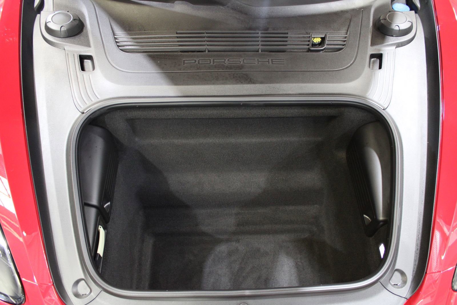Used 2021 Porsche 718 Cayman S RWD image 36
