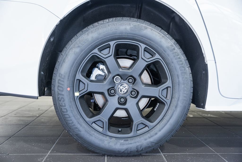 New 2026 Toyota Sienna XLE Woodland Edition image 18