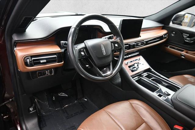 Used 2022 Lincoln Aviator Reserve w/ Equipment Group 201A AWD/4WD image 8