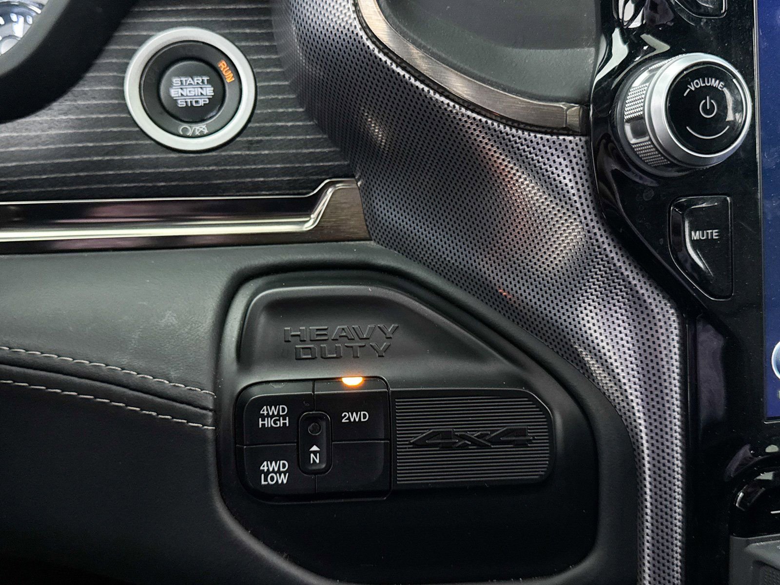 Used 2021 RAM 2500 Limited image 31