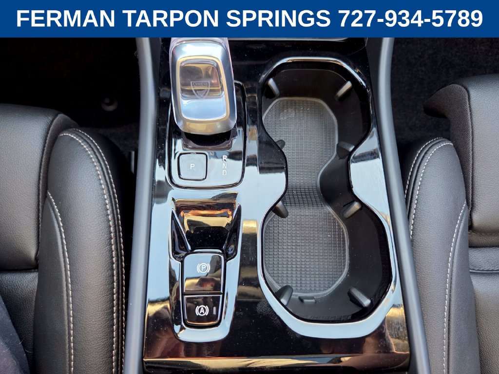 Certified 2026 Volvo XC40 B5 Plus w/ Protection Package Premier AWD/4WD image 25