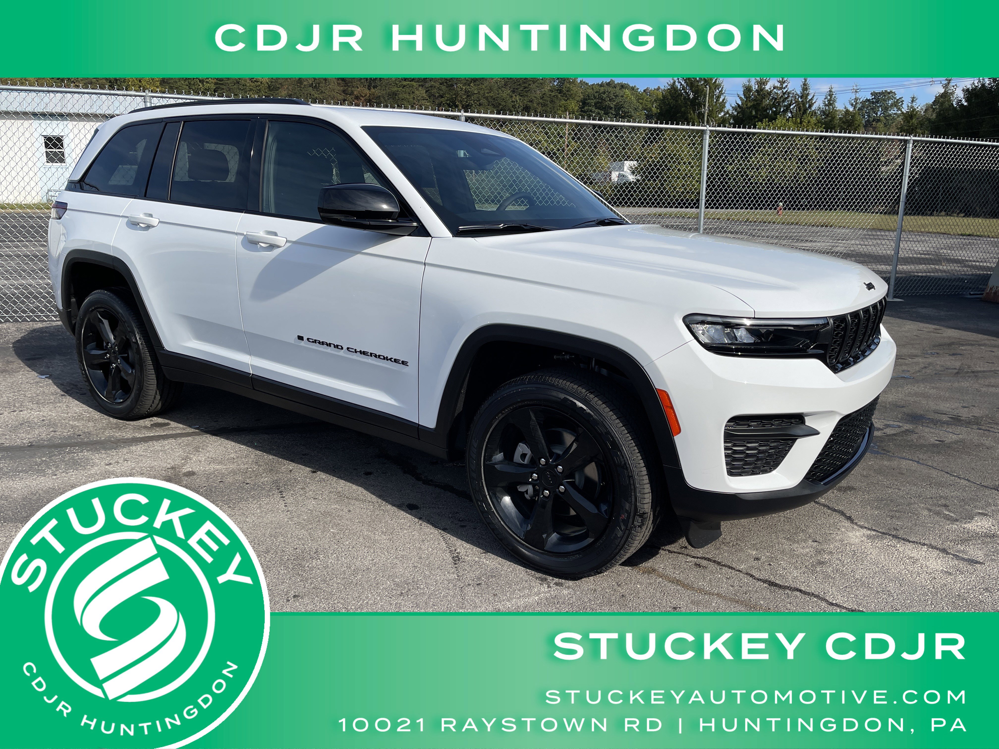 New 2025 Jeep Grand Cherokee Altitude image 1