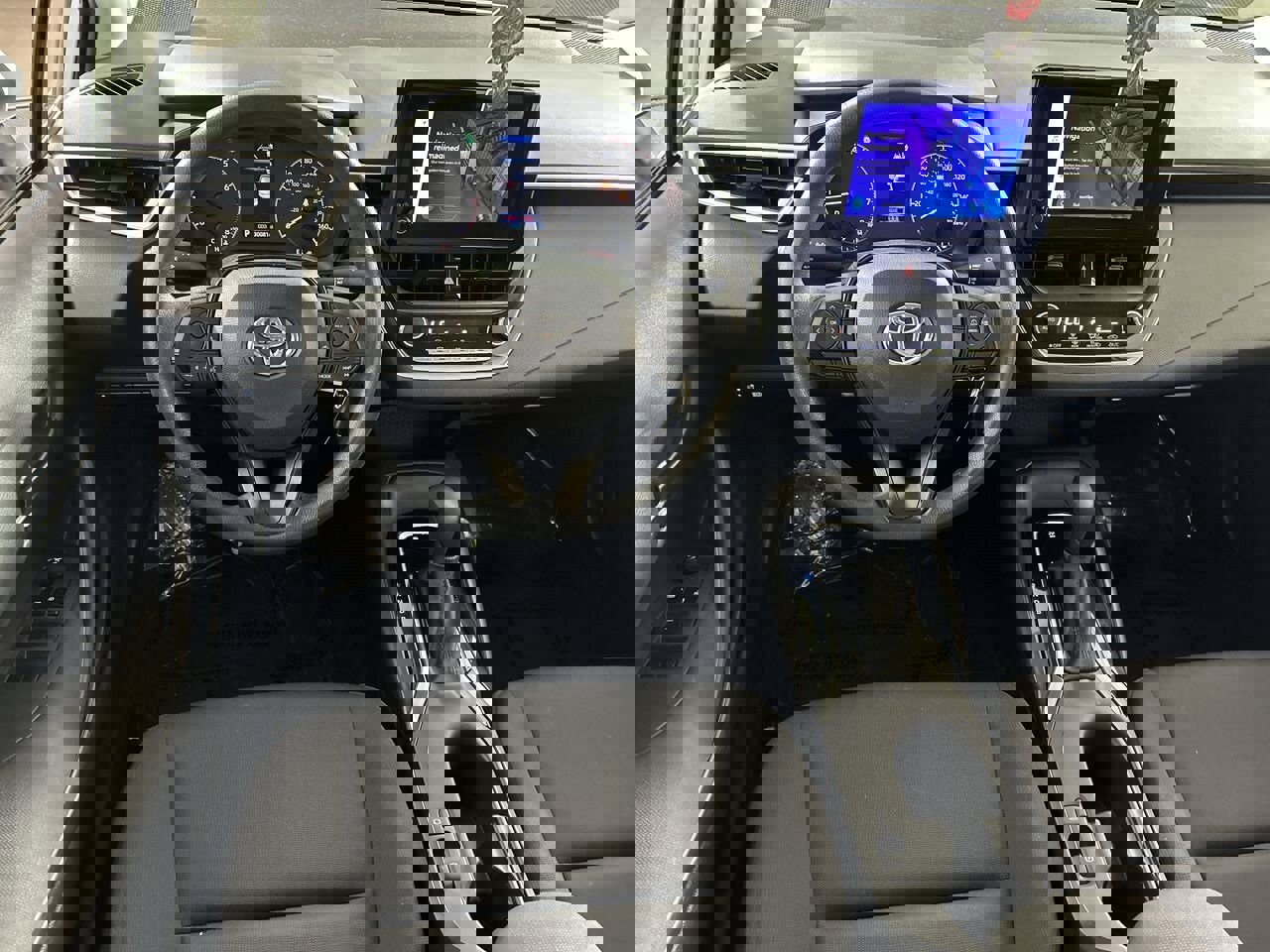 Used 2024 Toyota Corolla LE image 22