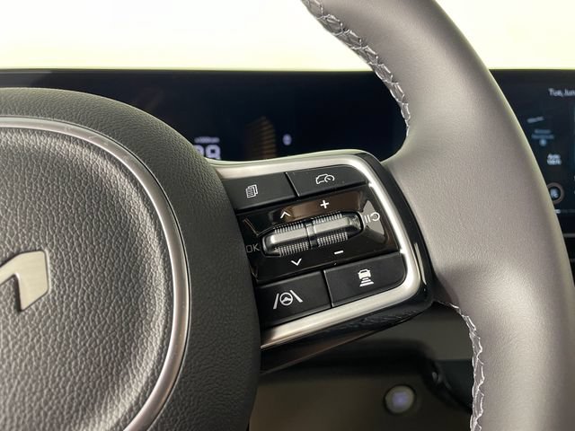 New 2026 Kia Carnival EX FWD image 8