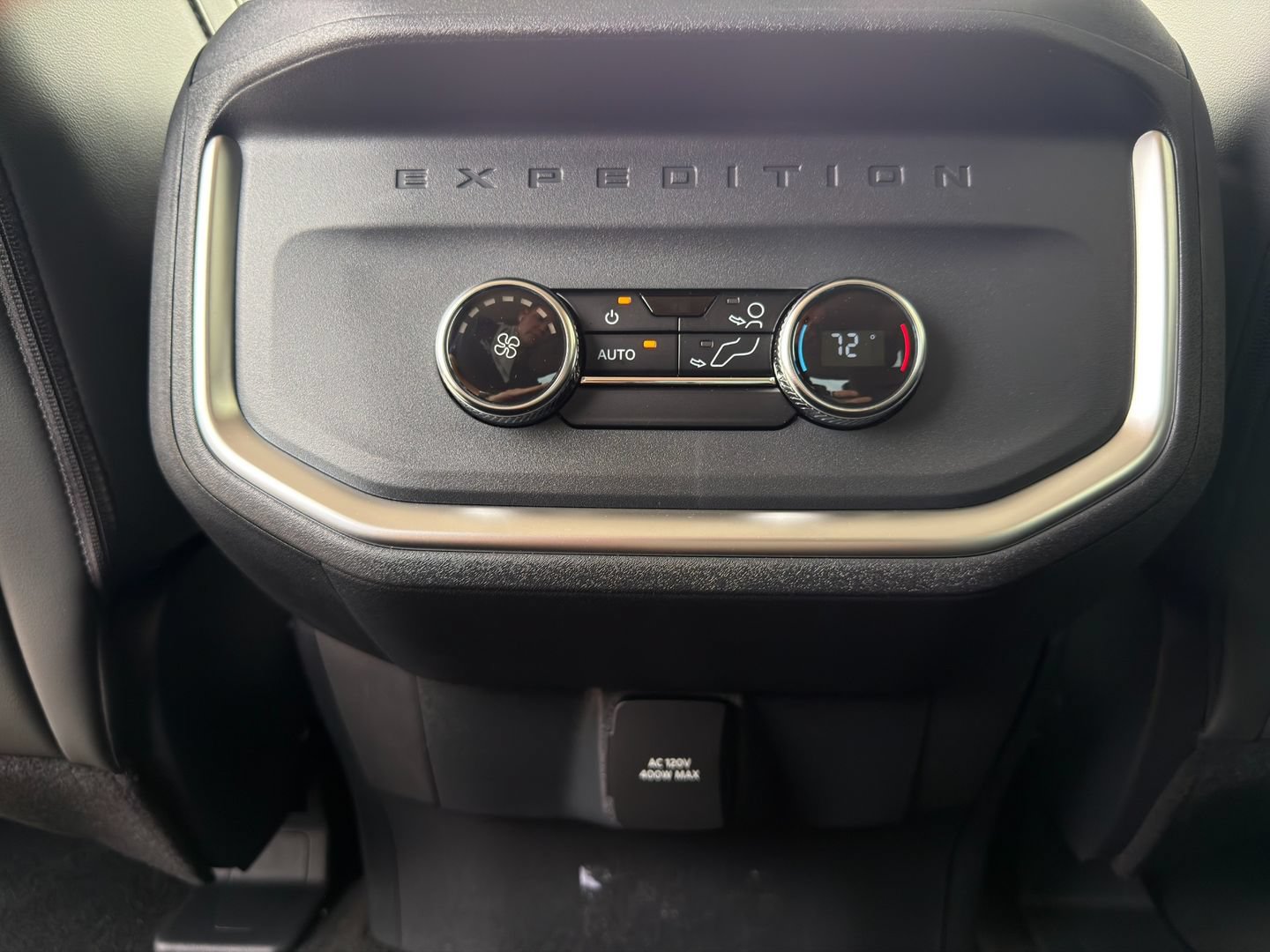 New 2027 Ford Expedition Active AWD/4WD image 23