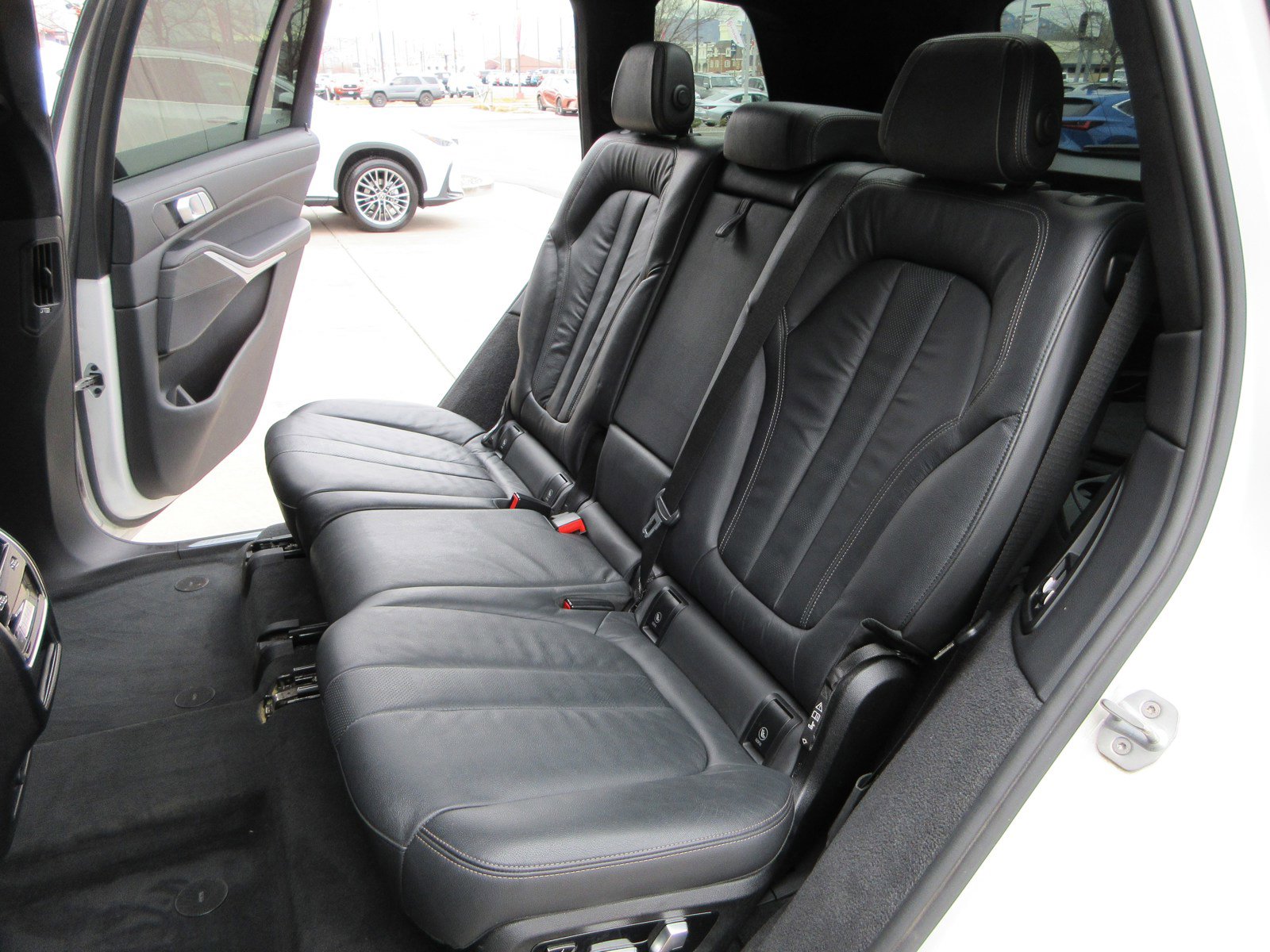 Used 2019 BMW X7 xDrive40i w/ M Sport Package image 25