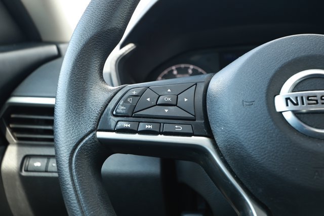 Used 2022 Nissan Altima 2.5 S FWD image 13