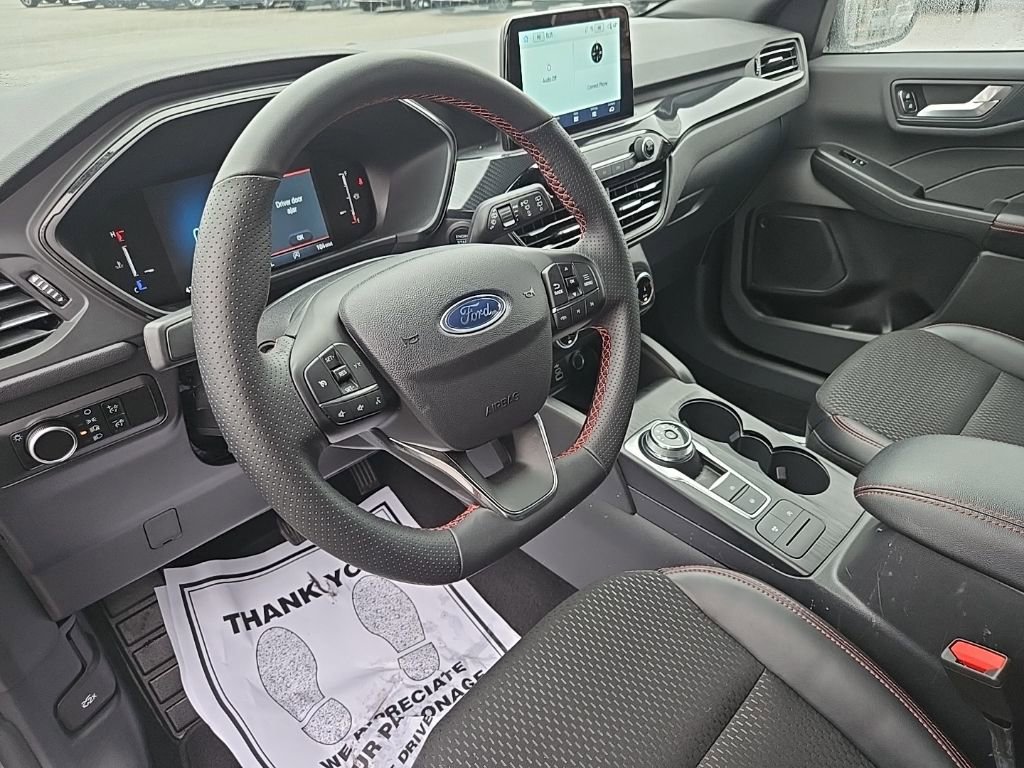 Used 2025 Ford Escape ST-Line image 14