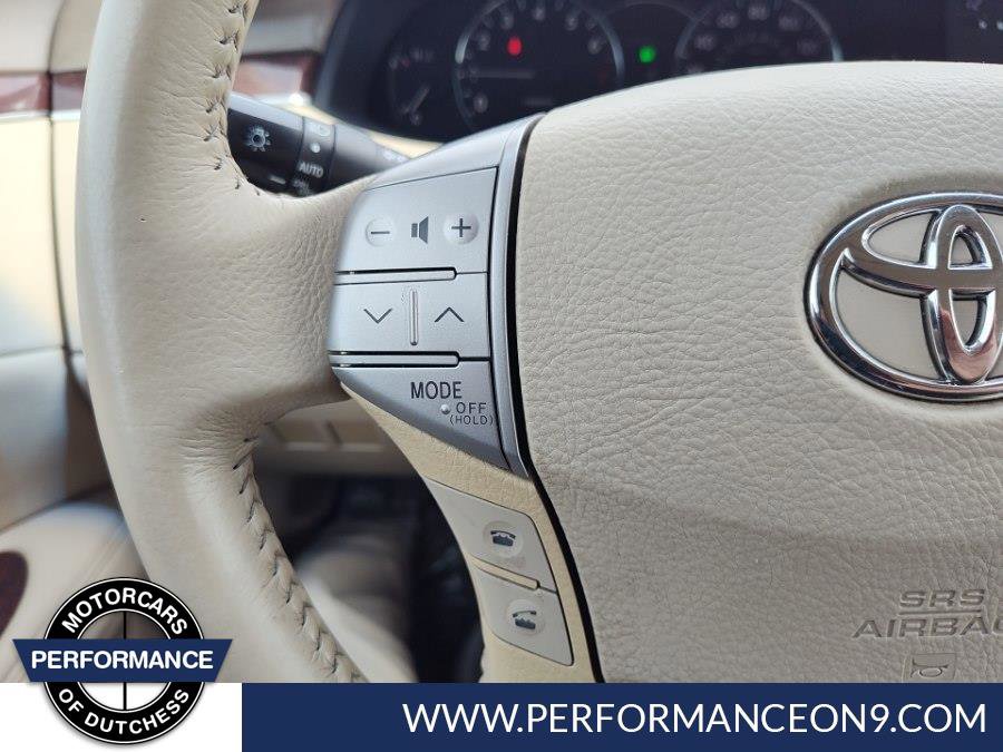 Used 2008 Toyota Avalon Touring FWD image 18