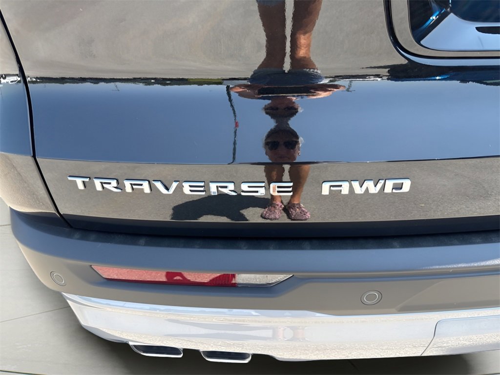 New 2025 Chevrolet Traverse LT image 7