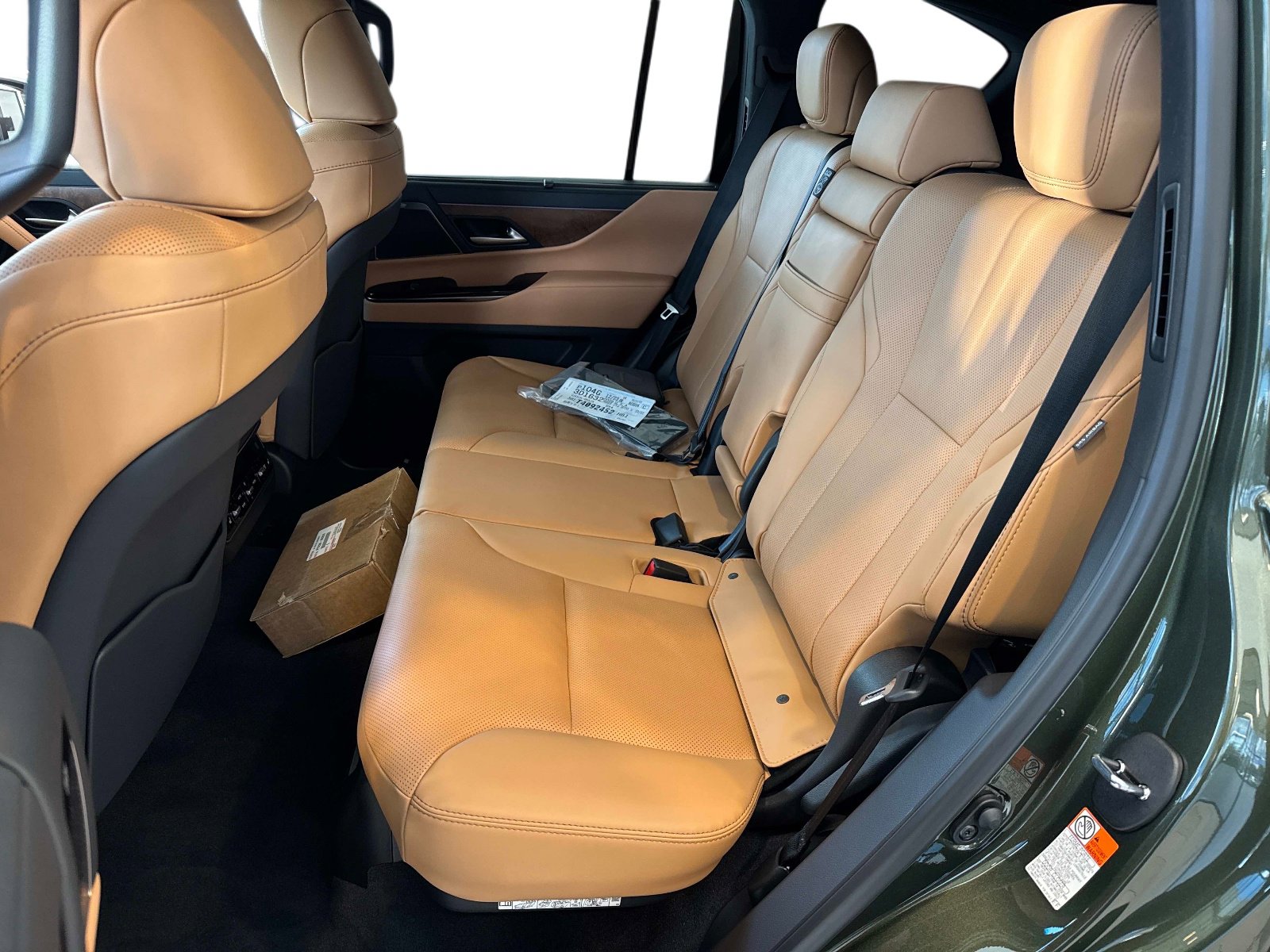 New 2026 Lexus LX 600 4WD w/ Luxury Package image 14