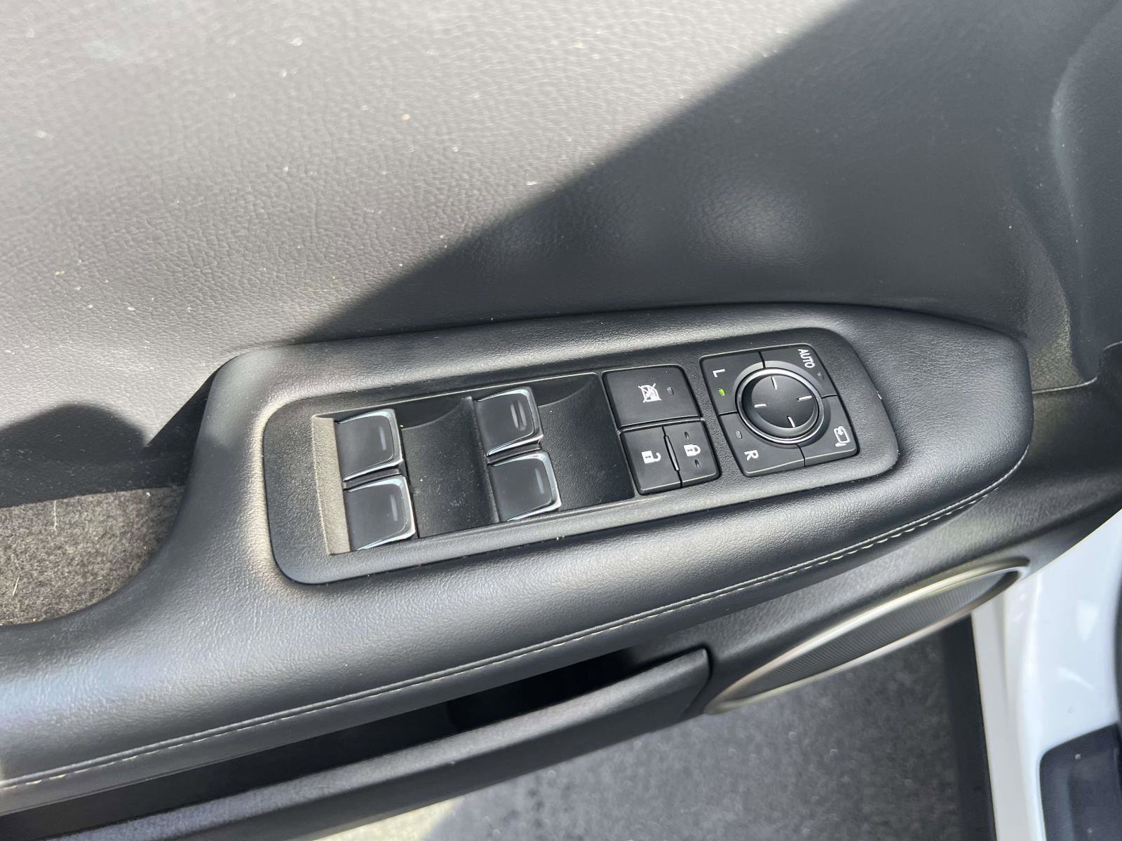 Used 2022 Lexus RX 350 F Sport w/ Accessory Package image 18