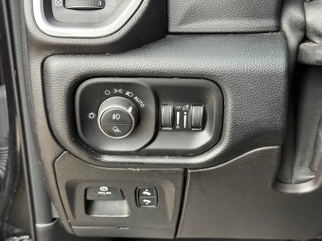 Used 2019 RAM 1500 Laramie image 20