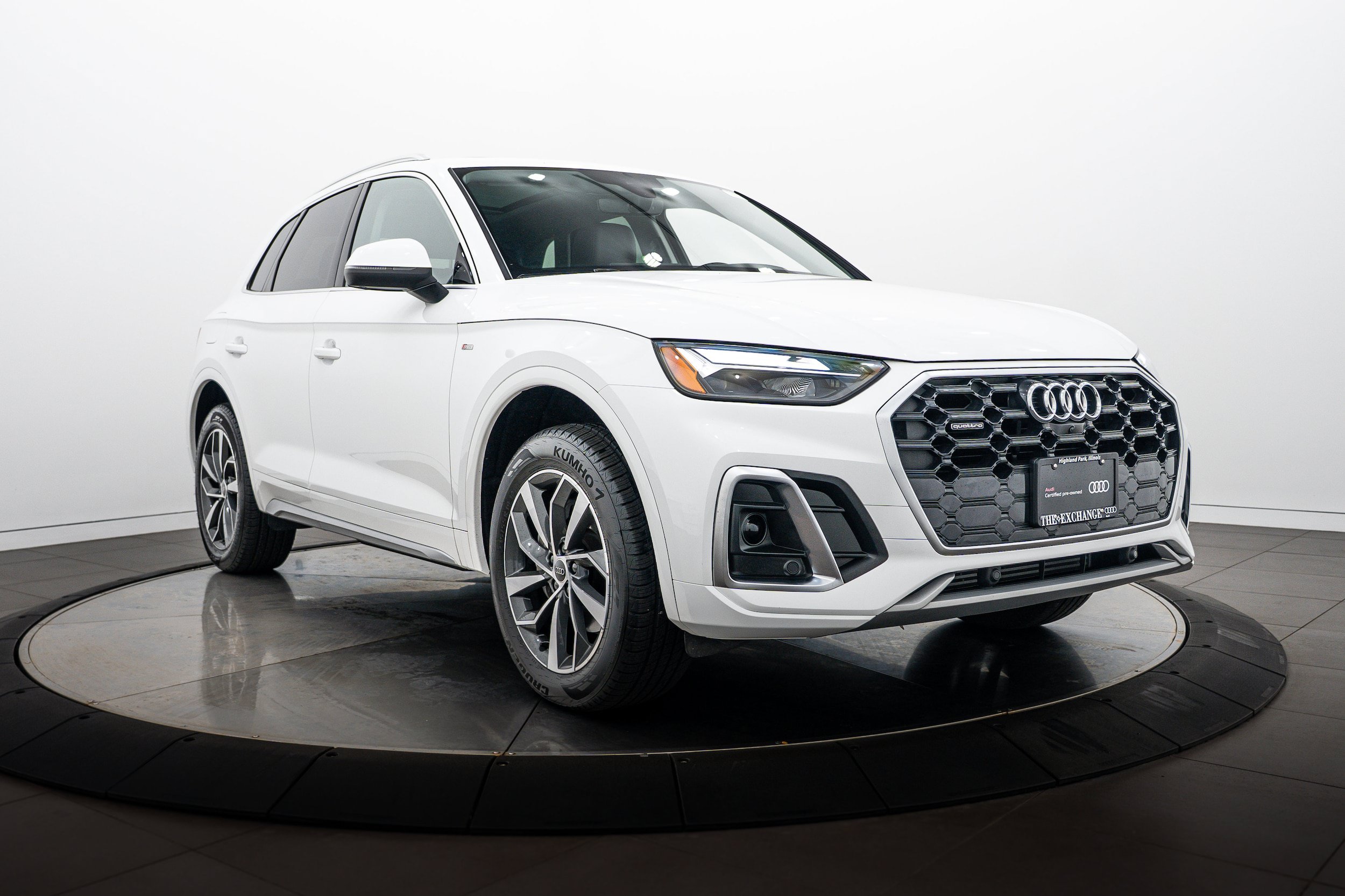Certified 2023 Audi Q5 2.0T Premium Plus w/ Premium Plus Package AWD/4WD image 2
