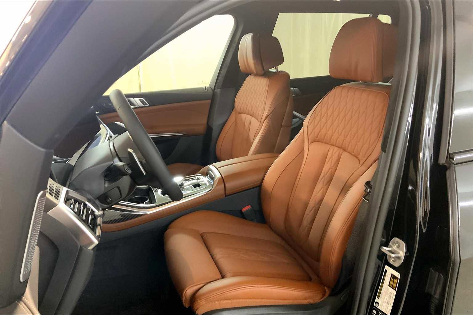 New 2026 BMW X7 M60i image 9