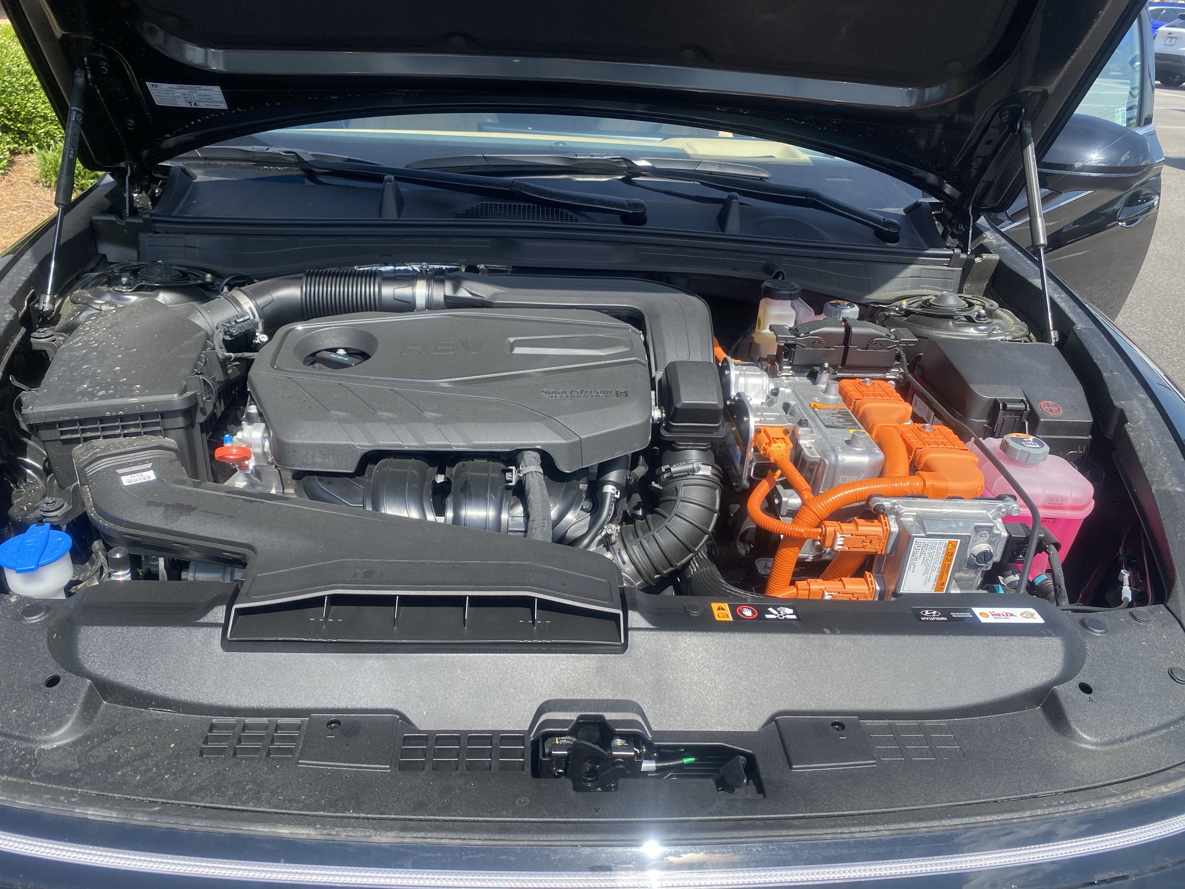 New 2025 Hyundai Sonata Limited image 19