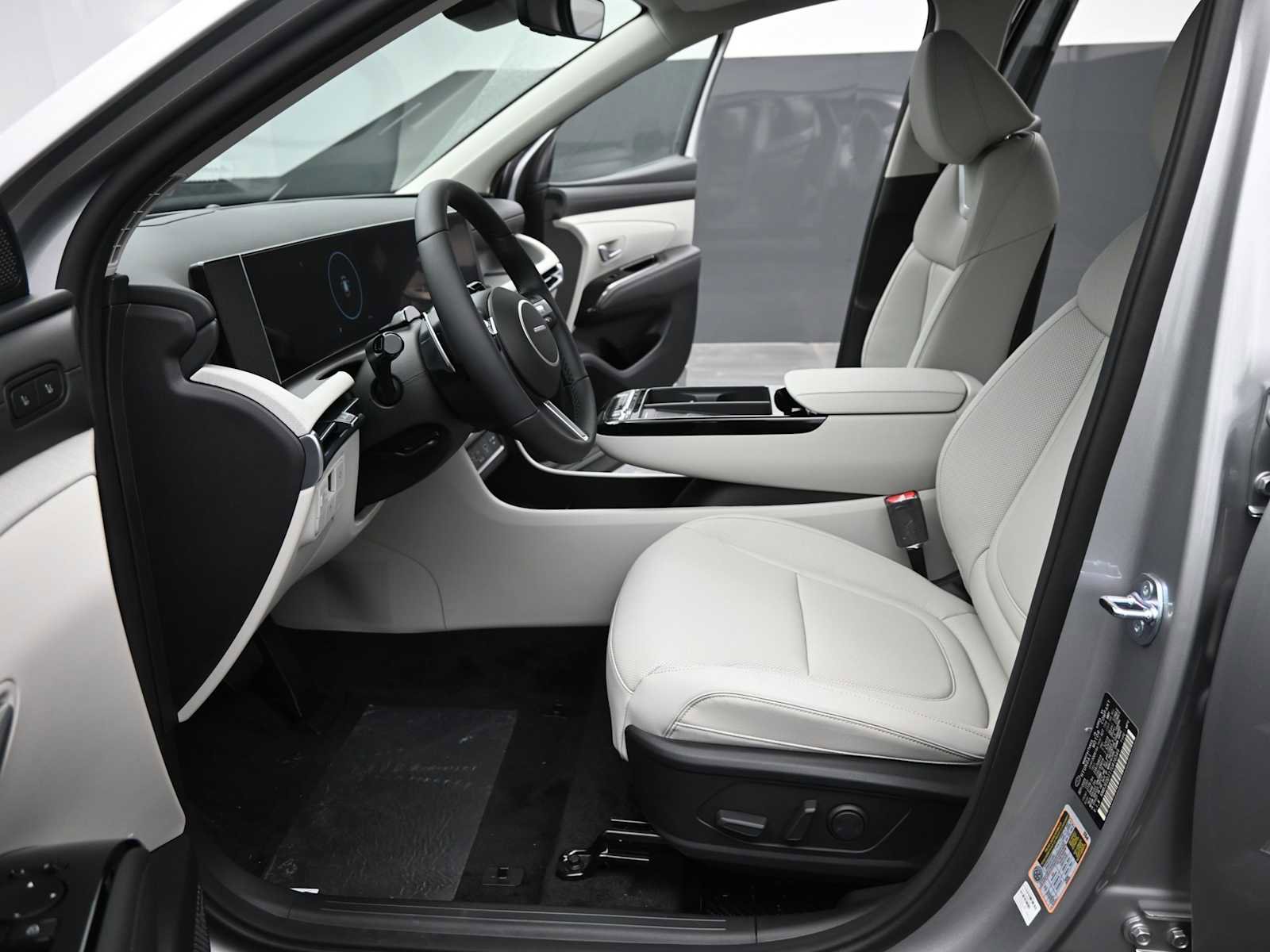 New 2026 Hyundai Tucson Limited image 16