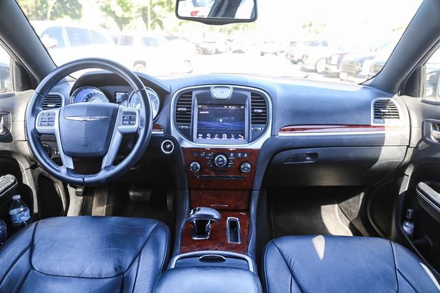 Used 2014 Chrysler 300 RWD image 13