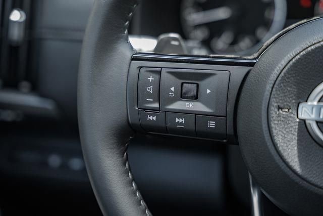 New 2025 Nissan Pathfinder SL w/ SL Premium Package image 30