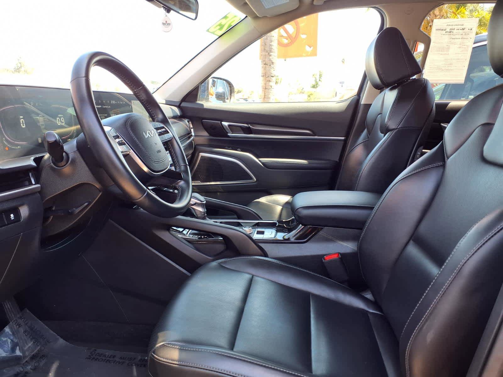 Used 2025 Kia Telluride S AWD/4WD image 19